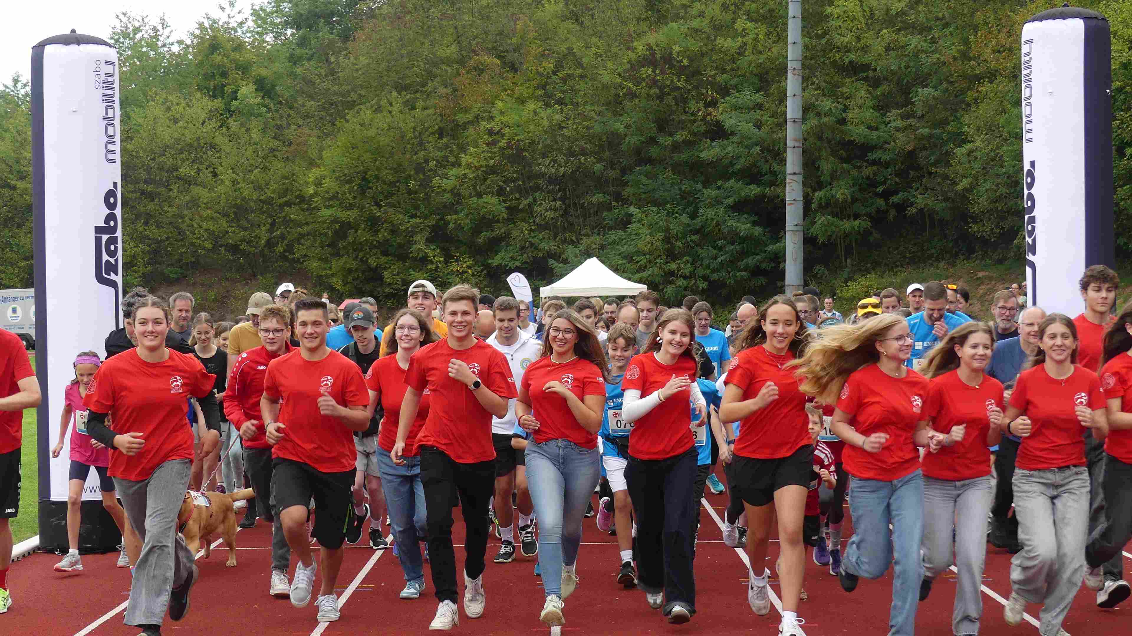 Bild vom 15. Benefizlauf im Jahr 2025. Dies ist das 92. Bild.